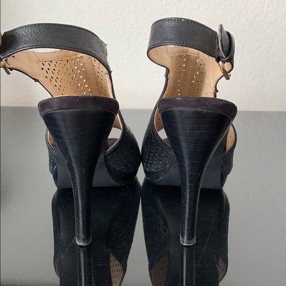 Nine West Peep Toe Pumps - Picture 4 of 5